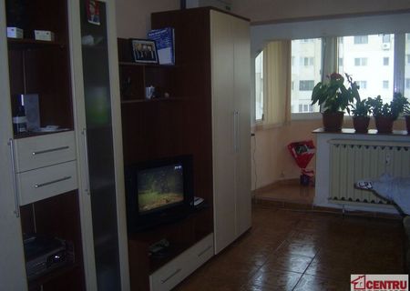 Gara- de inchiriat ap. cu 2 camere dec. conf.0