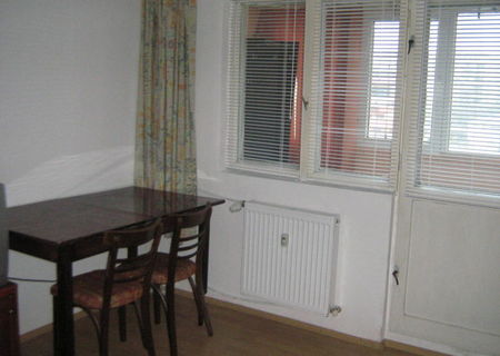 Garsoniera 34 mp 170 euro pe luna Garsoniera 34 mp 170 euro pe luna