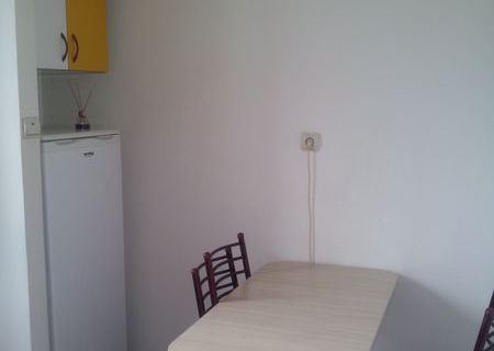 Garsonieră Astra, 170 euro