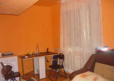Garsoniera Berceni