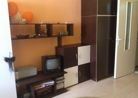 Garsonieră, Calea Bucureşti, 150 euro