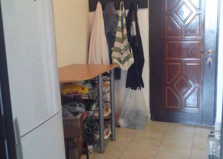 Garsoniera de vanzare!
