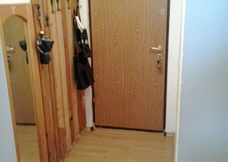 Garsoniera pentru inchiriat