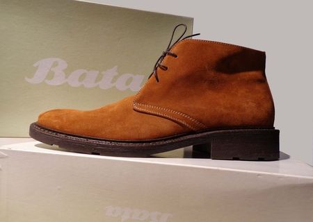 Ghete barbatesti din piele intoarsa firma Bata