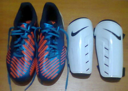 Ghete de fotbal Adidas Predator + Aparatoare Nike