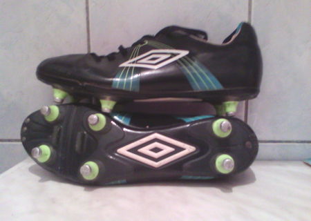 Ghete de fotbal Umbro GT cu crampoane de fier