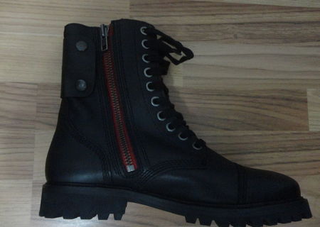 Ghete din piele noi ,marimea 41 Zadig & Voltaire