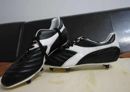Ghete Fotbal din piele