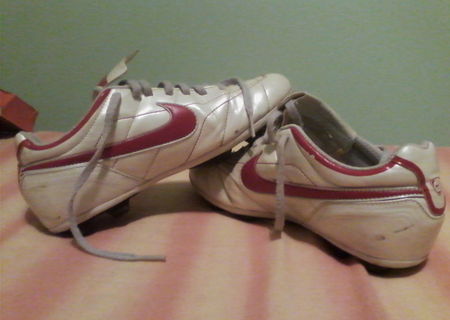 ghete nike fotbal de camp