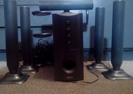 HOME THEATER SYSTEM AKAI , AHS-1100M