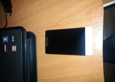 HTC Windows 8S