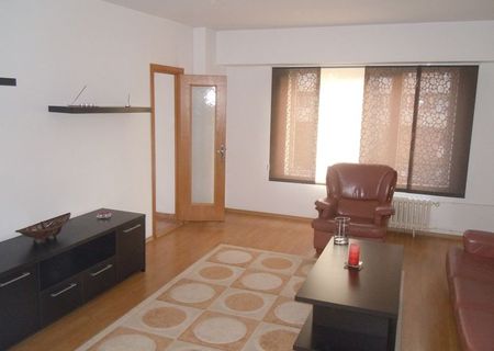 Inchiriere 3 camere Calea Calarasilor