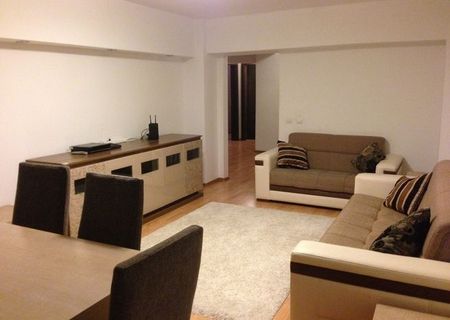 Inchiriere apartament 3 camere Unirii Zepter