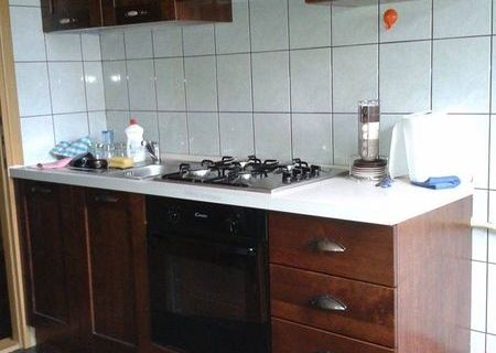 Inchiriere apartament 3 camere, zona centrala