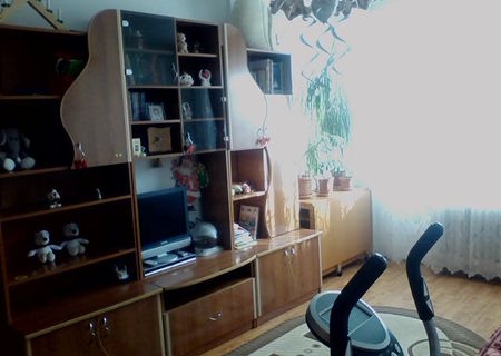 Inchiriere apartament cu 2 camere, decomandat, zona Metrou N. Grigorescu Inchiriere apartament cu 2 camere, decomandat, zona Metrou N. Grigorescu