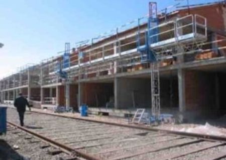 INCHIRIERE Platforma autoridicatoare / Schela metalica INCHIRIERE Platforma autoridicatoare / Schela metalica