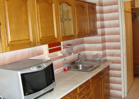 Inchirieri apartamente 2 camere