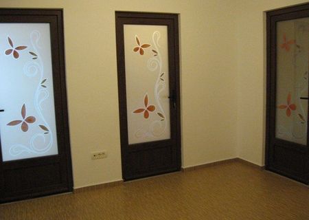 Inchiriez 3 camere Pta Alba Iulia