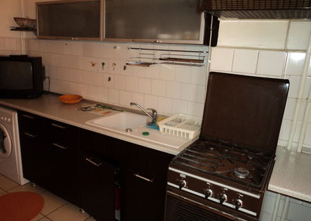 inchiriez ap 2 cam in Pitesti