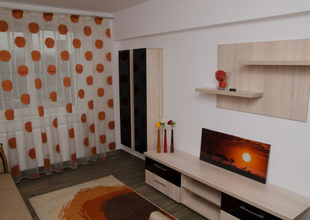 Inchiriez Ap 2 camere, cart Marasti, zona FSEGA