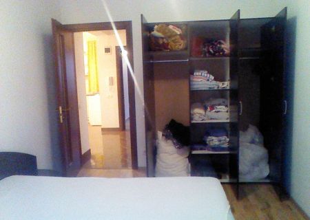 inchiriez ap 2 camere in vila noua zona pod IRA