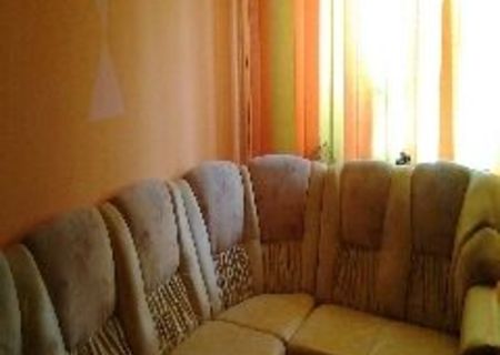 Inchiriez ap 3 camere Inchiriez ap 3 camere