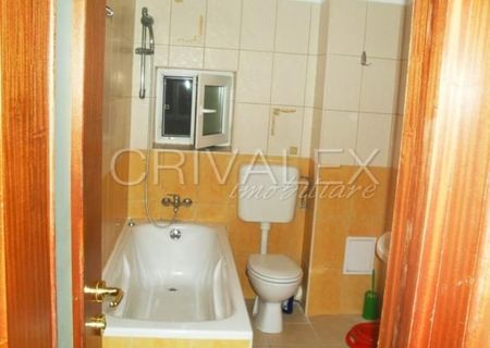 inchiriez ap 3 camere Unirii