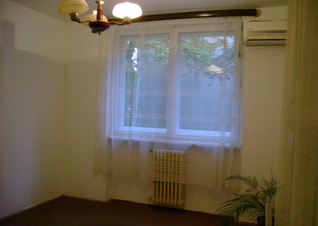 Inchiriez apartament 2 camera