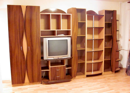 Inchiriez apartament 2 camera mobilata renovata