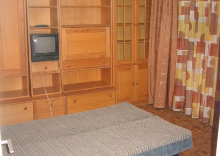 inchiriez apartament 2 camere