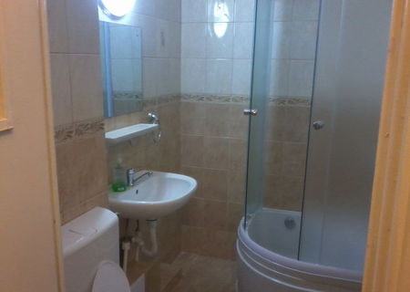 inchiriez apartament 2 camere