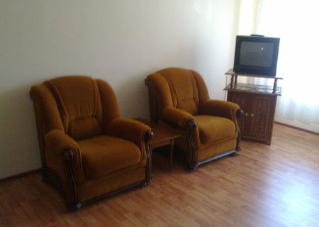 Inchiriez apartament 2 camere