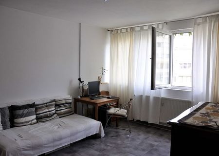 Inchiriez apartament  2  camere  Cismigiu -Sala Palatului