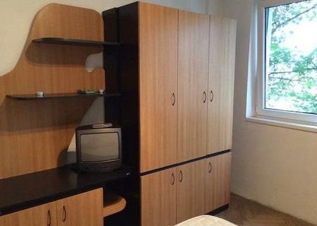 Inchiriez apartament 2 camere Crangasi 250e