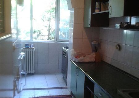Inchiriez apartament 2 camere Crangasi langa Auchan 250e