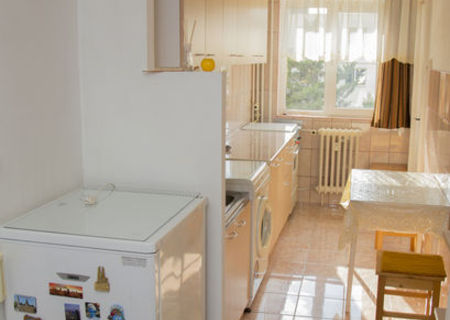 inchiriez apartament 2 camere decomandat inchiriez apartament 2 camere decomandat
