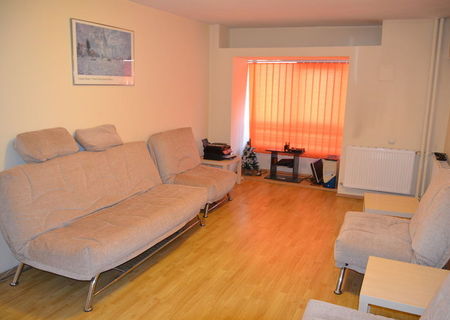 Inchiriez apartament 2 camere Splaiul Unirii nr. 8