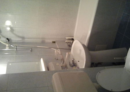 INCHIRIEZ APARTAMENT 2 CAMERE TITAN