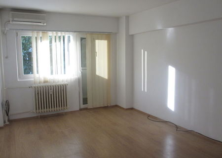 Inchiriez apartament 2 camere Titulescu