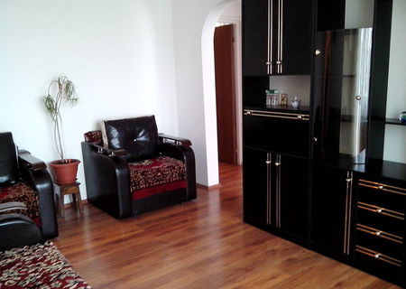 Inchiriez apartament 3 camere, Berceni