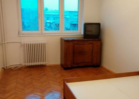 Inchiriez apartament 3 Camere Gara de Nord