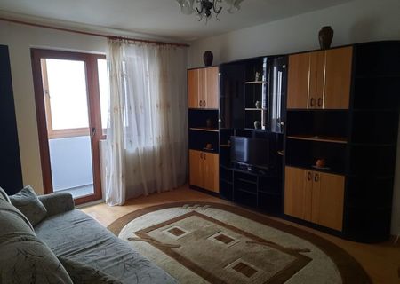 Inchiriez apartament 3 camere in Sibiu