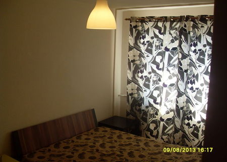 Inchiriez apartament 3 camere in zona Drumul Taberei -  Liceul Lovinescu