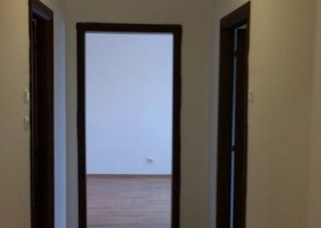 Inchiriez apartament 3 camere , nemobilat , Crangasi