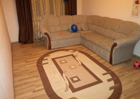 Inchiriez apartament 3 camere pe termen lung Inchiriez apartament 3 camere pe termen lung
