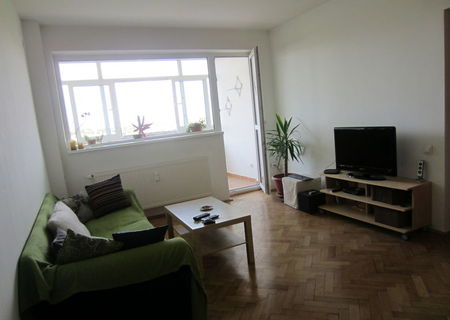 inchiriez apartament 3 camere Victoriei