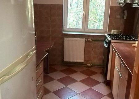 Inchiriez apartament 4 camere Antiaeriana-Alexandriei