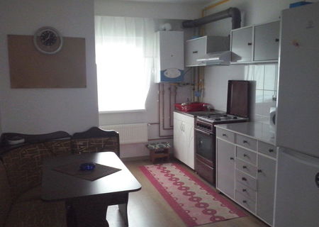 inchiriez apartament