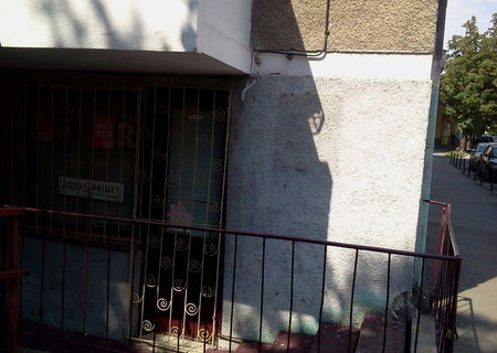 Inchiriez apartament cu 2 camere