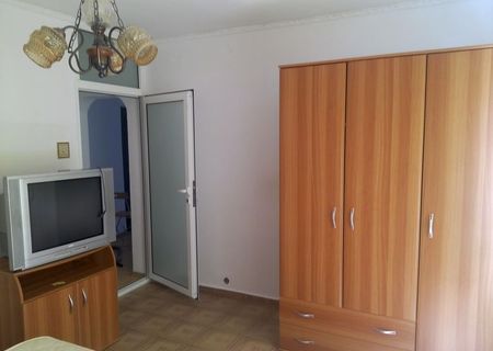 Inchiriez apartament cu 2 camere in Navodari